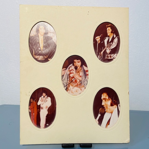 Elvis Presley Photos - Picture 2 of 4